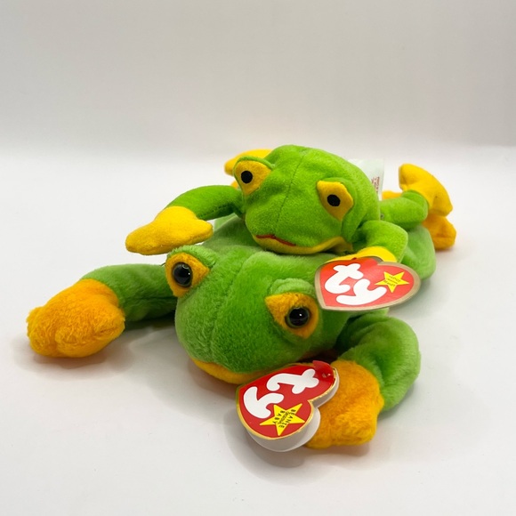 Ty Beanie Babies Smoochy the Frog w/ Mini McDonald’s Frog...